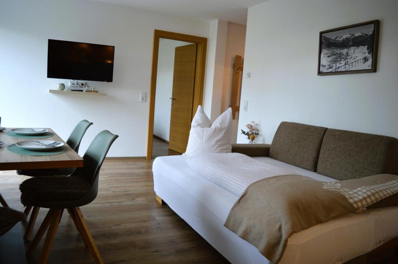Alpenflair Apartment Berwang Bagian luar foto